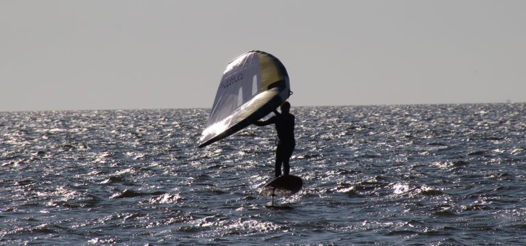 Mehr über den Artikel erfahren WING & FOIL DAY  Sonntag,  06.04.2025 ab 13 Uhr